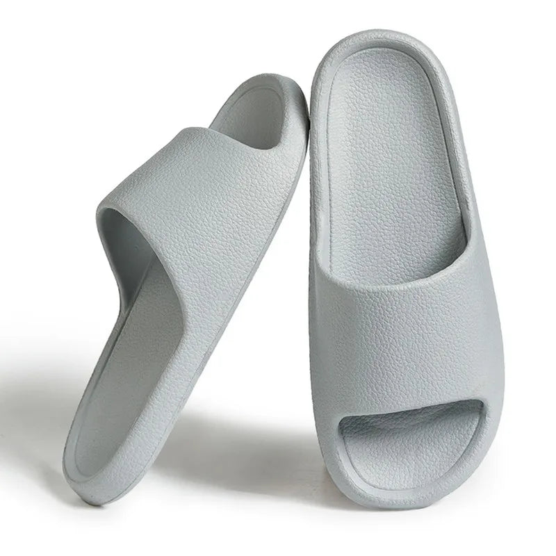 2025 Women Soft Sole Cloud Slippers Thick Platform Indoor Outdoor Beach Sandals Summer EVA Non Slip Flip Flops Men slippers