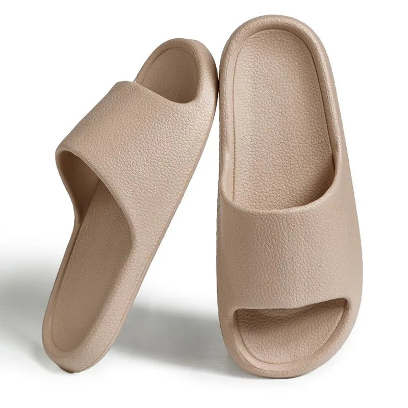 2025 Women Soft Sole Cloud Slippers Thick Platform Indoor Outdoor Beach Sandals Summer EVA Non Slip Flip Flops Men slippers
