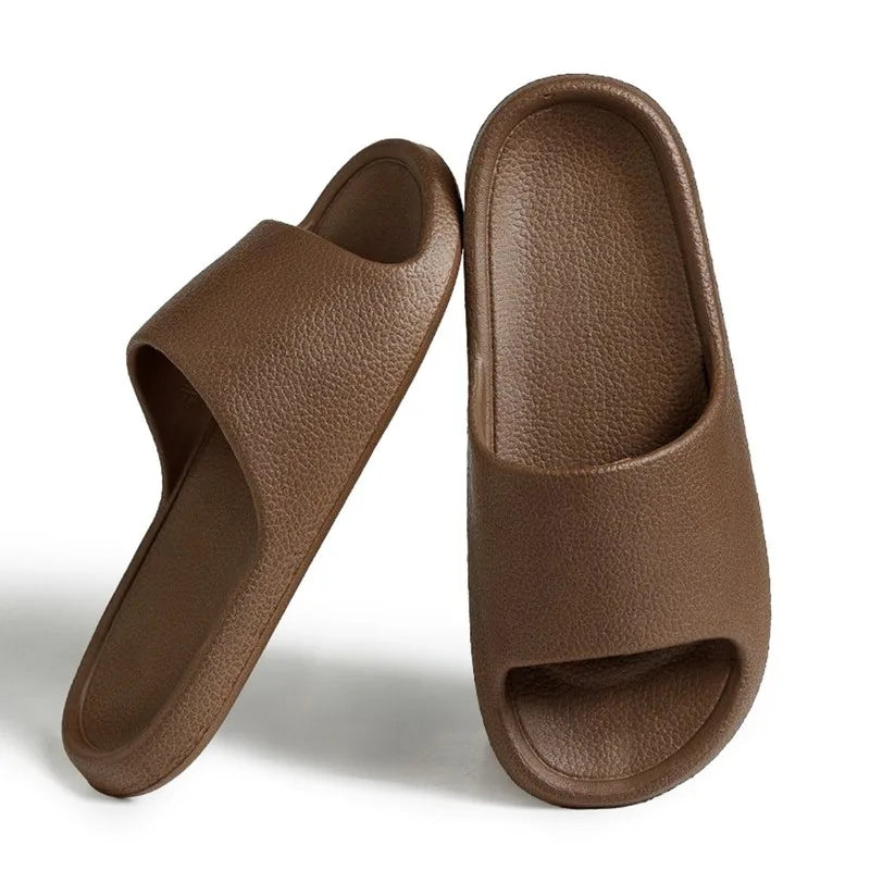 2025 Women Soft Sole Cloud Slippers Thick Platform Indoor Outdoor Beach Sandals Summer EVA Non Slip Flip Flops Men slippers