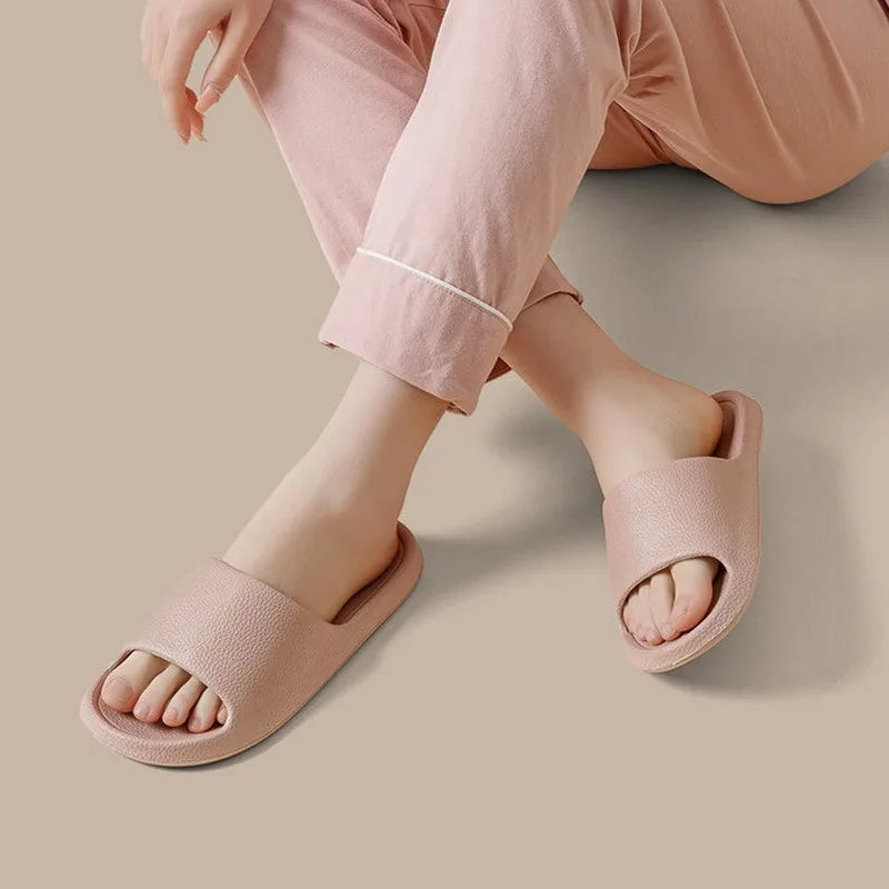 2025 Women Soft Sole Cloud Slippers Thick Platform Indoor Outdoor Beach Sandals Summer EVA Non Slip Flip Flops Men slippers