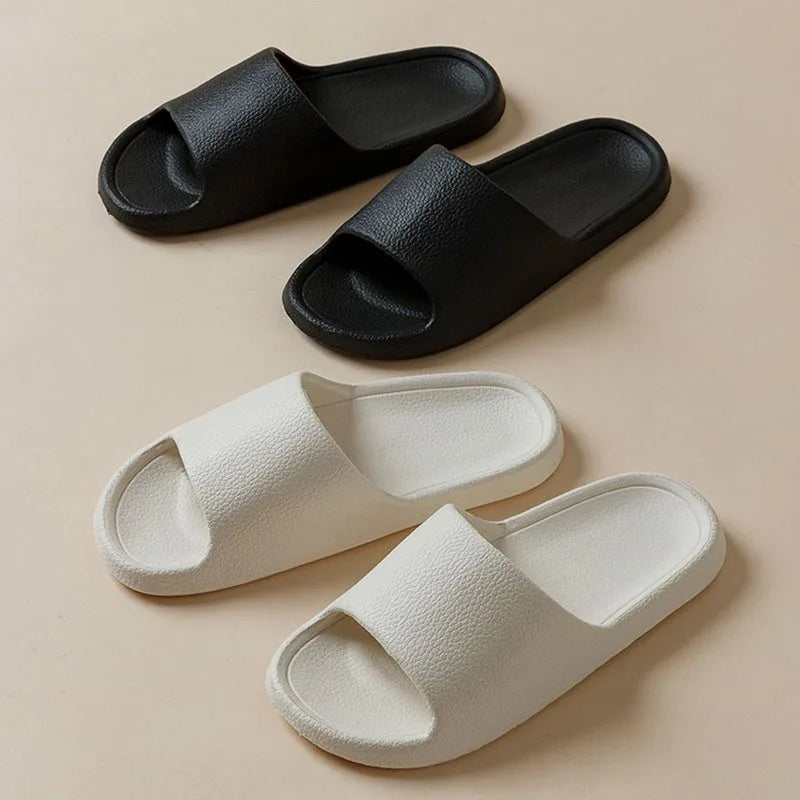 2025 Women Soft Sole Cloud Slippers Thick Platform Indoor Outdoor Beach Sandals Summer EVA Non Slip Flip Flops Men slippers