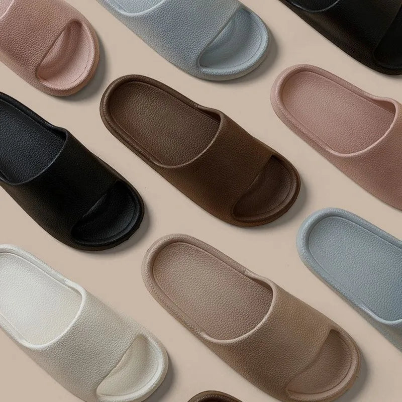 2025 Women Soft Sole Cloud Slippers Thick Platform Indoor Outdoor Beach Sandals Summer EVA Non Slip Flip Flops Men slippers